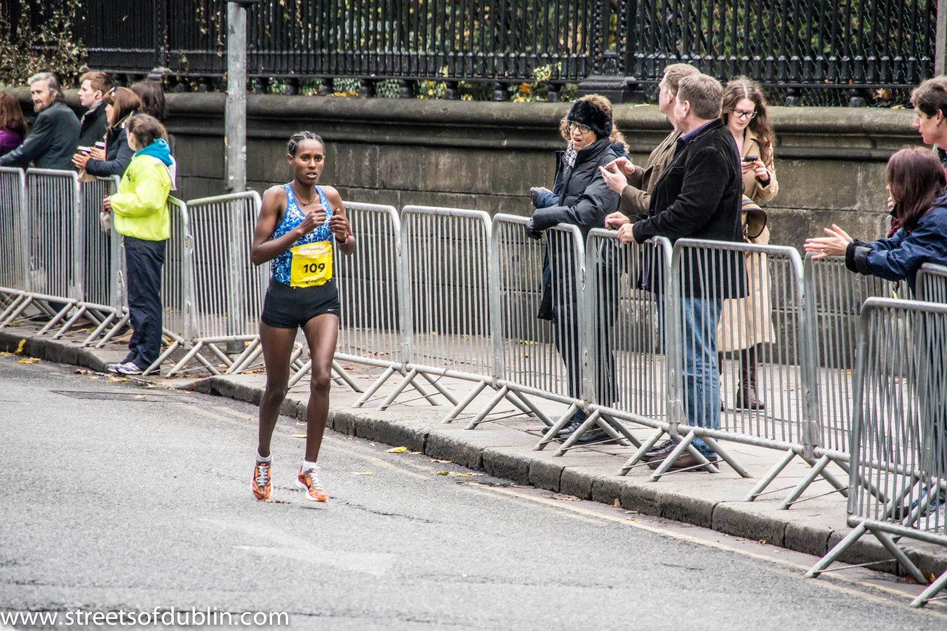 Add pace overlay running photos — How to Add Pace and Distance Overlay to Running Photos (Free)