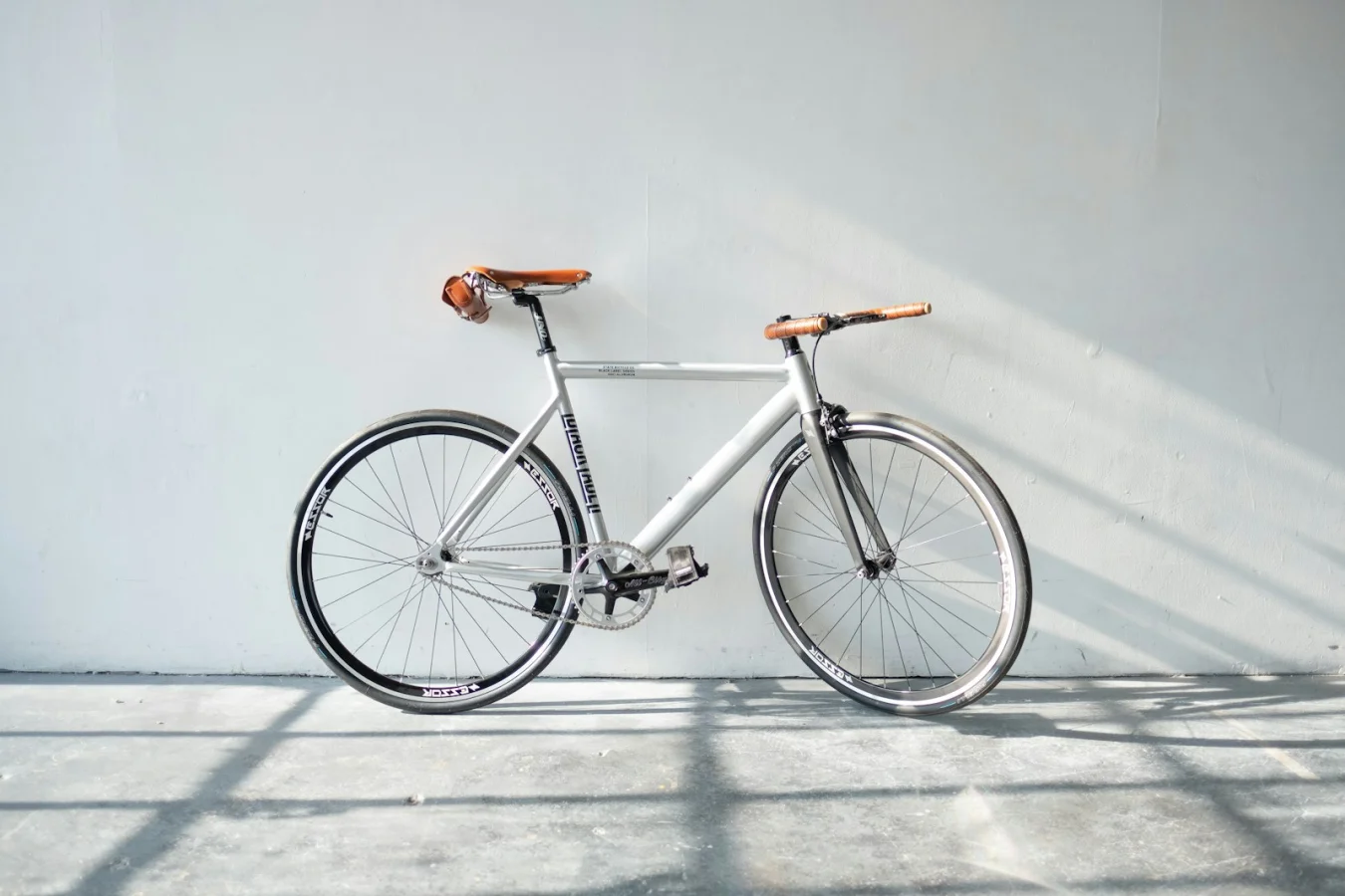 Cycling group riding tips — Cycling Group Riding Tips: Drafting, Etiquette, and Staying Safe